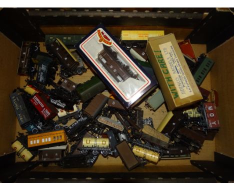 OO Gauge - A large quantity of RTR and kitbuilt wagons, mostly unboxed, but including a boxed Bachmann bogie brake van and an