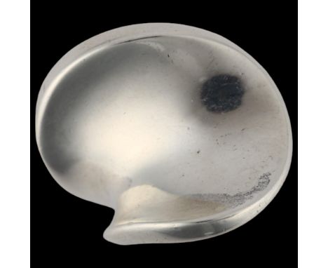 HANS HANSEN - a Danish modernist sterling silver abstract torque ring, setting height 25.4mm, size I, 15.1gNo damage or repai