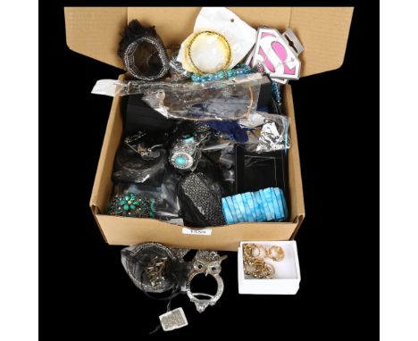 A large quantity of costume jewelleryLot sold as seen unless specific item(s) requested 