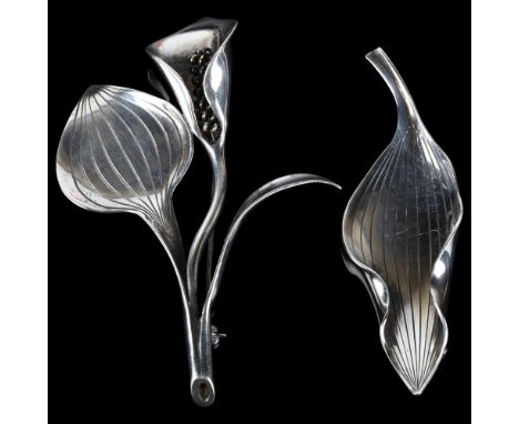 ANTON MICHELSEN - 2 Danish modernist sterling silver floral brooches, designed by Gertrude Engel Rougie, largest 76.4mm, 22.3