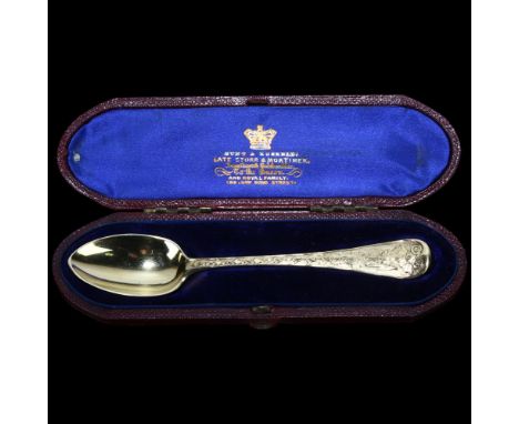 A cased Victorian silver-gilt grapefruit spoon, Chawner & Co, London 1867, Neo-Classical shell decoration, 13cm, 0.8oz, in fi