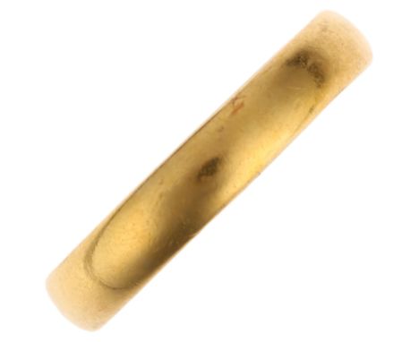 An early 20th century 22ct gold wedding band ring, maker WW Ltd, indistinct date letter, band width 4mm, size Q, 4gVery sligh
