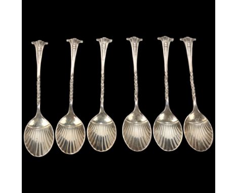 A set of 6 Edwardian silver shell teaspoons, William Hutton & Sons Ltd, London 1905, 11cm, 2.2oz totalNo damage or repair, on