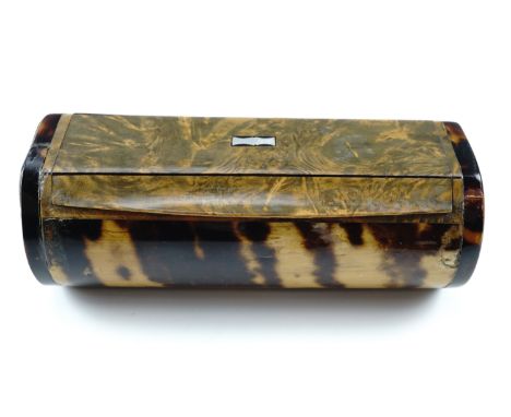 An uncommonly fine and large 19th Century tortoiseshell-veneered two-compartment pocket snuff box, 10.5 cm long