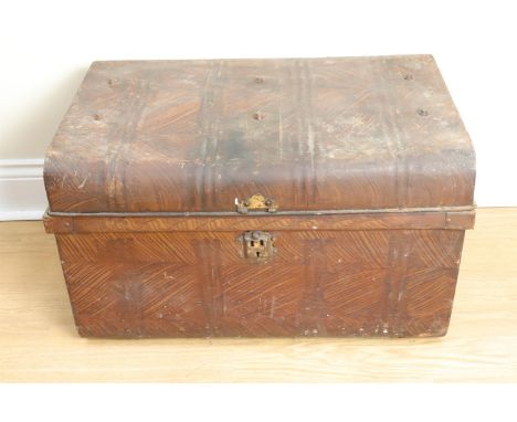 A Victorian scumbled steel travel trunk, 71 cm x 47 cm x 42 cm