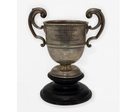 Rare South Irish Horse 1914 presentation prize cup made by West &amp; Son with Dublin 1913 hallmarks, engraved in 5 lines: So