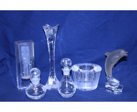 A selection of assorted collectable glassware including Dartington, Orrefors, Nachtmann etc 