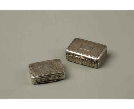 A GEORGE III VINAIGRETTE of rectangular form, with engine-turned decoration and vacant cartouche, with foliate thumb piece an
