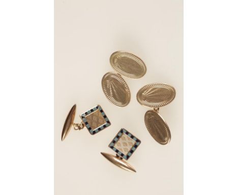A PAIR OF GENTLEMANS 9CT YELLOW GOLD AND ENAMEL CUFFLINKS of square form, and an engine-turned pair of oval form (2)