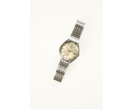 LONGINES: A GENTLEMANS STAINLESS STEEL WRISTWATCH, the round dial with raised baton numerals, sweep seconds hand and date ape
