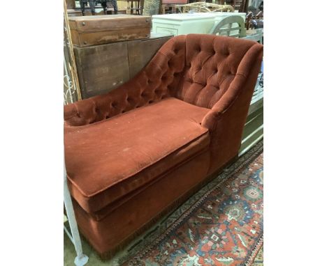   A Victorian style button back upholstered day bed, length 140cm, depth 72cm, height 92cm