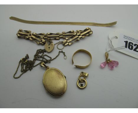 A 9ct Gold Gate Link Style Bracelet, to 9ct gold heart shape padlock clasp (6grams); a gold plated locket pendant on a chain,