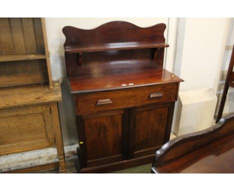 Victorian mahogany chiffonier with shelf above, long drawer and pair of cupboard doors, 140 cm height, 97 cm width, 40 cm dep