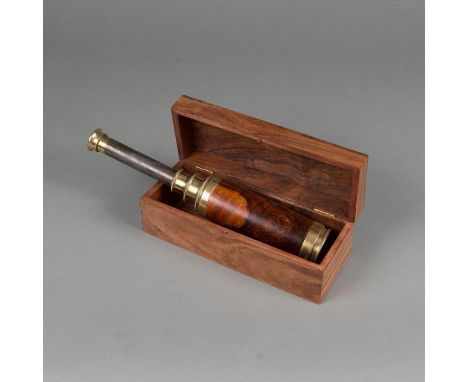 Monocular, in wooden box. 20 cm long.