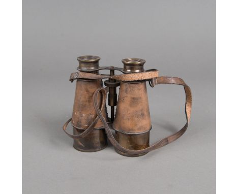 Binocular, leather grip.