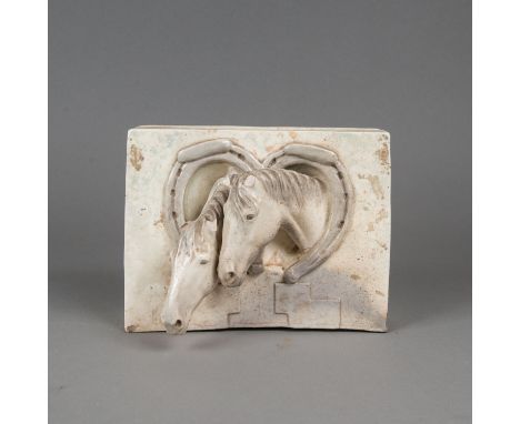 Horse Ceramic, early 20th Century. 17 x 22 cm.