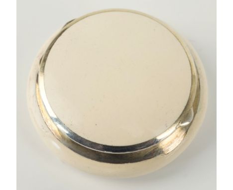 An Austro-Hungarian silver gilt and enamel circular compact, Vienna, 1872-1922, .900 silver content, 'L A' maker's mark in fl