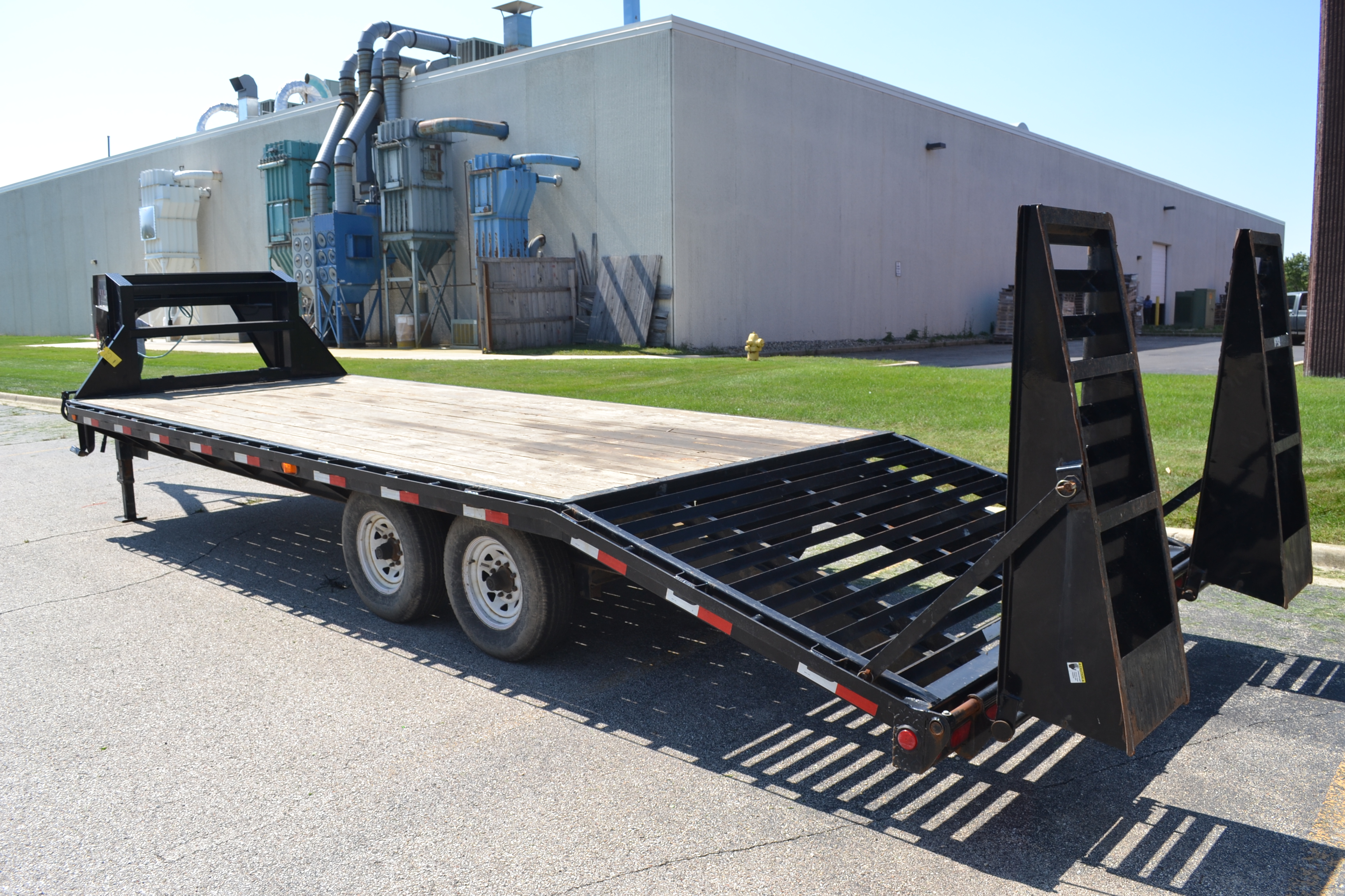 2013 PJ 8 ft. x 18 ft. Wood Deck TandemAxle Gooseneck