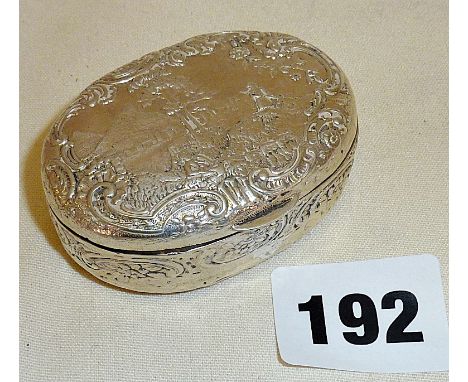 German repousse silver snuff or pill box by Storck & Sinsheimer of Hanau, late 19th c., approx 1.2 troy oz