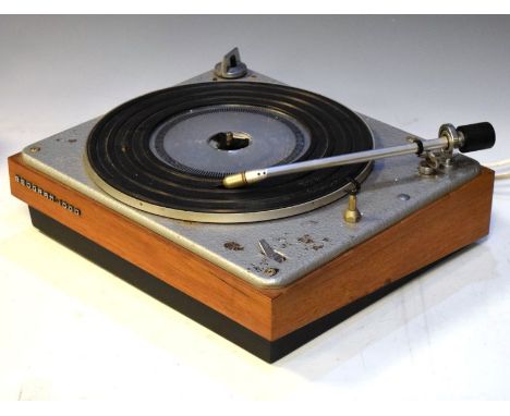 Bang &amp; Olufsen Beogram 1000 record player with original polystyrene case (sold as seen), together with a Harman/Kardon sp