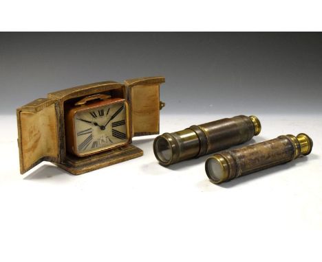 Early 20th Century French Art Deco-style copper-cased alarm clock with oblong dial, 6.5cm high, in triptych case, together wi