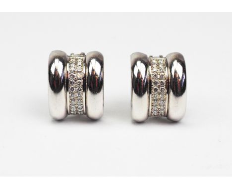 Chopard: Diamantohrringe GOLD. WG 750, besetzt mit je 22 Diamanten. brutto 21,7 g. Zustand: II