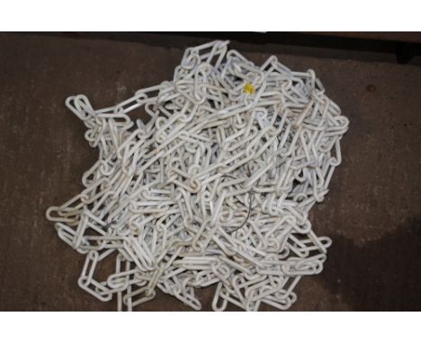 A quantity of plastic chain