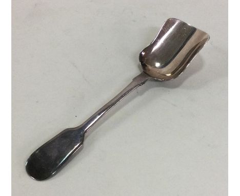 CHINA TRADE: A rare silver caddy scoop. Approx. 21 grams. Est. £25 - £30.