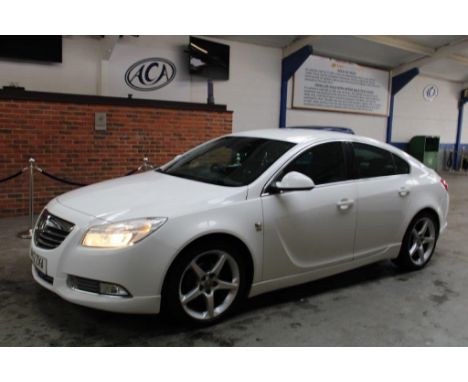 Make &amp; Model: Vauxhall Insignia SRI Nav VXDate of Reg: AK12 ZKAColour: Whitecc: 1956MoT: 31-07-2022Fuel Type: DIESELMilea