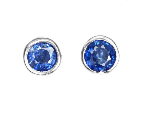 A pair of 925 silver sapphire set stud earrings, Dia. 0.7cm.