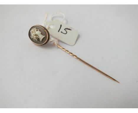 A cameo stick pin in 9ct