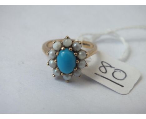 A turquoise &amp; pearl cluster ring in 9ct - size K - 3.5gms