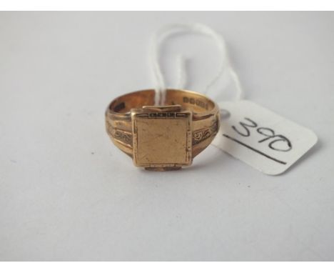 A gents signet ring in 9ct - size R - 4.6gms