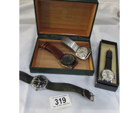 A mixed lot of vintage wristwatches including Timex, Richardson etc