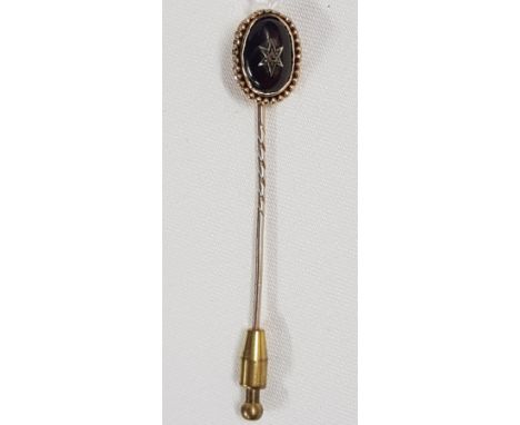 GOLD &amp; CABAUCHON GARNET WITH DIAMOND STICK PIN