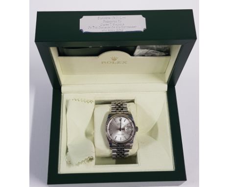 GENTLEMANS STAINLESS STEEL ROLEX OYSTER DATEJUST AUTOMATIC CHRONOMETER WRIST WATCH WITH SILVER DIAL, DIAMOND CUT BEZEL &amp; 