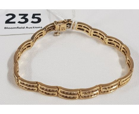 18CT GOLD DOUBLE DIAMOND ROW BRACELET WITH CIRCA 3 CARAT OF DIAMONDS