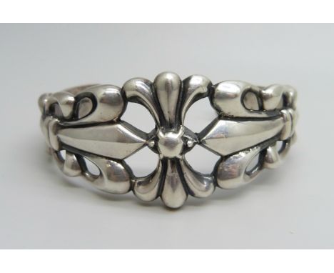 A heavy silver bangle, 52.6g