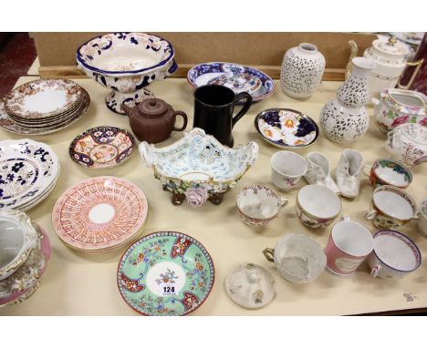 A quantity of 19th Century and later porcelain to include Masons and Spode 