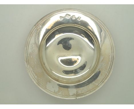 Hallmarked silver Armada dish Assay London 1970 maker W&amp;W D: 15 cm 210g. P&amp;P group 1 (£16 for the first item and £1.5