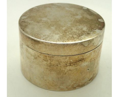 Vintage solid silver Chinese pot with Wingnam & Co, Hong Kong mark to base, approximately 90g. Condition Report: Good fit to 
