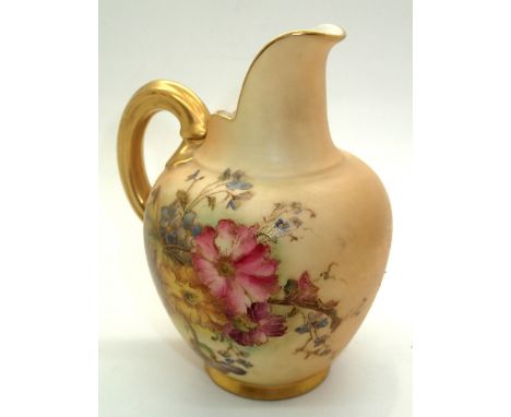 Royal Worcester blush ivory painted jug H: 13 cm. P&P group 1 (£16 for the first item and £1.50 for subsequent items)Conditio