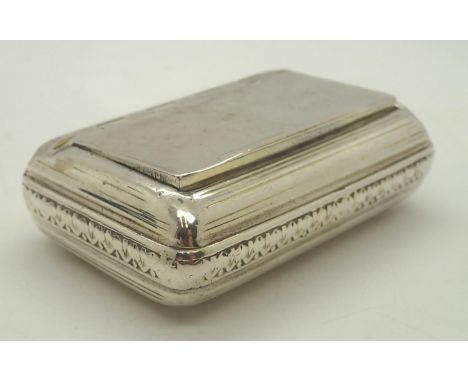 Hallmarked silver snuff box 1814 London assay maker WE 64 x 40 mm. P&P group 1 (£16 for the first item and £1.50 for subseque