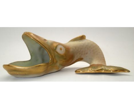 Royal Worcester rare model fish-form spoon rest, in relief with scales, model no. 2484, L: 13 cm. P&P group 1 (£16 for the fi