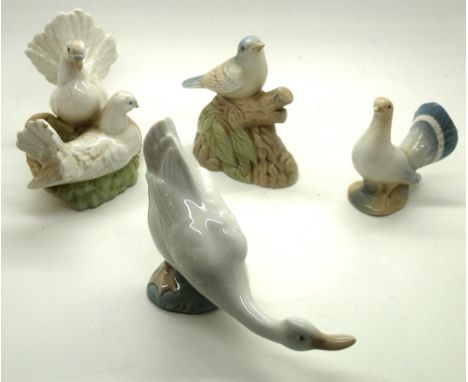 Nao goose and three similar ceramic birds.P&P group 1 (£16 for the first item and £1.50 for subsequent items) 