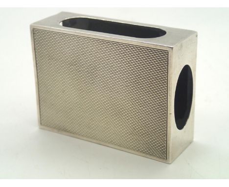 Hallmarked silver matchbox cover, London assay 1953 26g 51 x 38 mm. P&amp;P group 1 (£16 for the first item and £1.50 for sub
