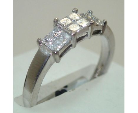 Ladies 18ct gold, twelve stone princess cut diamond ring size N 3.5g. P&amp;P group 1 (£16 for the first item and £1.50 for s