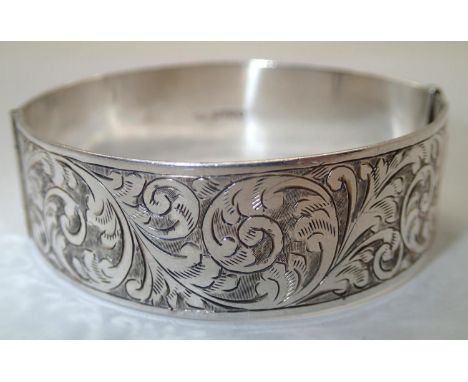 Sterling silver vintage 1935 Charles Horner hinged bangle with fancy fastener, Chester jubilee hallmarked 28g. P&amp;P group 