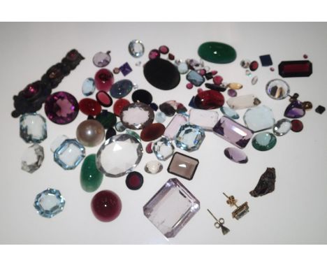 Loose gemstones: collection of mixed stones including aquamarine, opal etc, some in gold and metal mounts, largest 20 x 18 mm