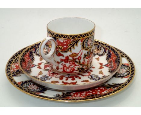 Royal Crown Derby trio, pattern 383. P&P group 2 (£20 for the first item and £2.50 for subsequent items)Condition Report: No 